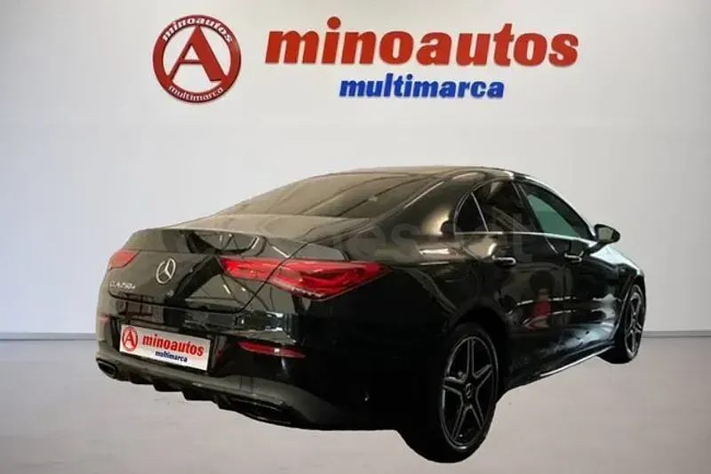 Usado Mercedes CLA200 163 CV (119 kW) 2021 Negro Berlina