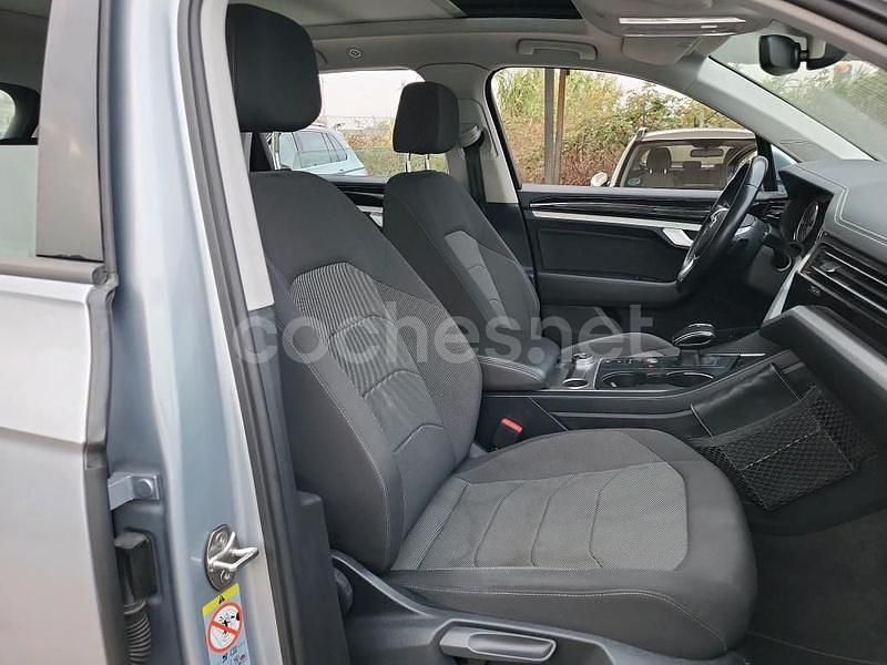 Usado VW Touareg Pure 231 CV (169 kW) 2019 Gris / plata SUV