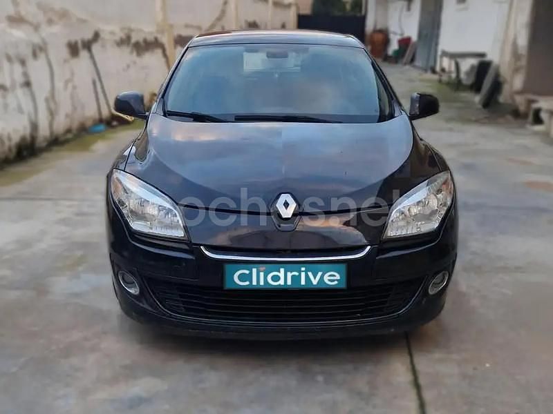 Usado Renault Mégane Dynamique 110 CV (80 kW) 2012 Negro Berlina