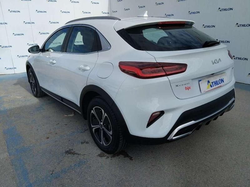 Usado Kia XCeed 141 CV (103 kW) 2023 Blanco SUV