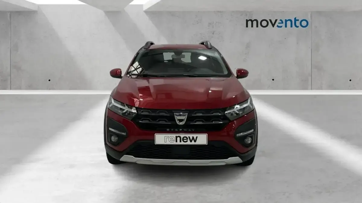 Usado Dacia Sandero Comfort 91 CV (66 kW) 2022 Rojo Berlina