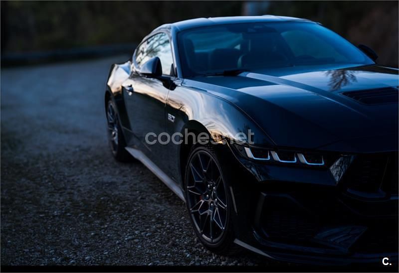 Usado Ford Mustang GT 450 CV (330 kW) 2024 Negro Coupe