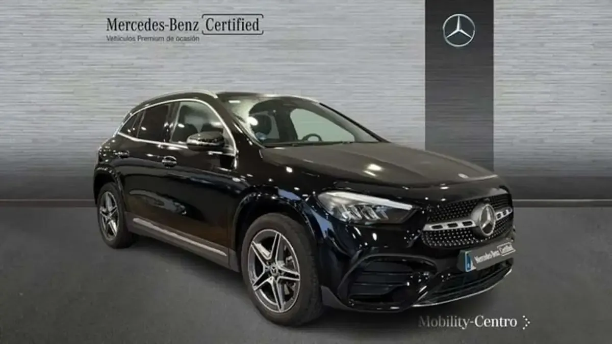 Usado Mercedes GLA250 165 CV (121 kW) 2025 Negro SUV