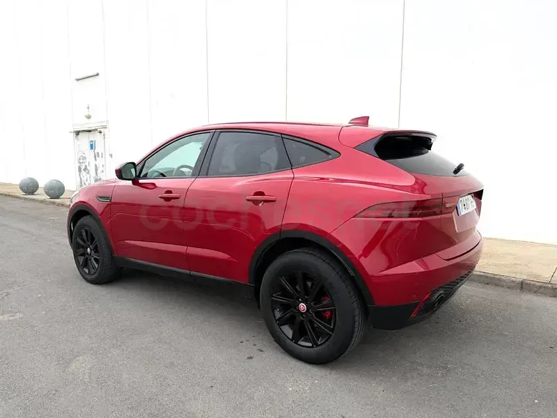Usado Jaguar E-Pace R-Dynamic 150 CV (110 kW) 2018 Granate SUV