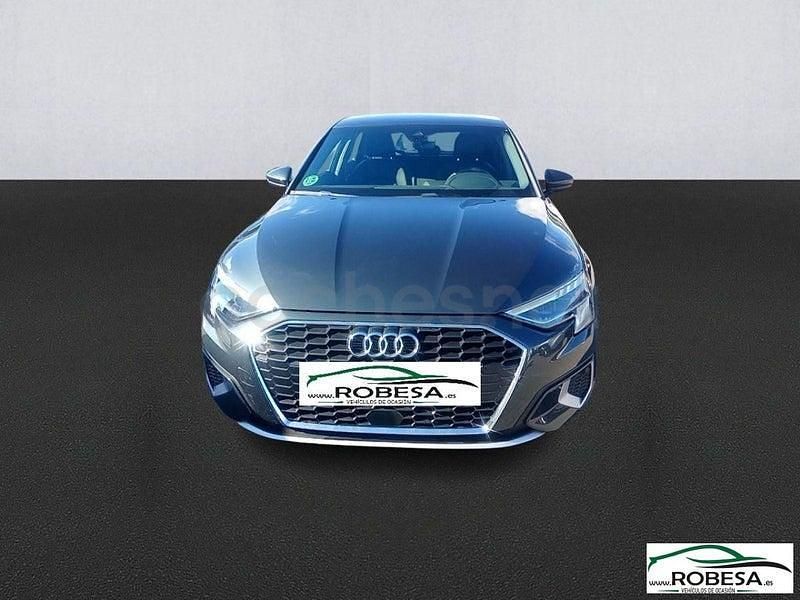 Usado Audi A3 Advanced Plus 116 CV (85 kW) 2024 Gris / plata Berlina