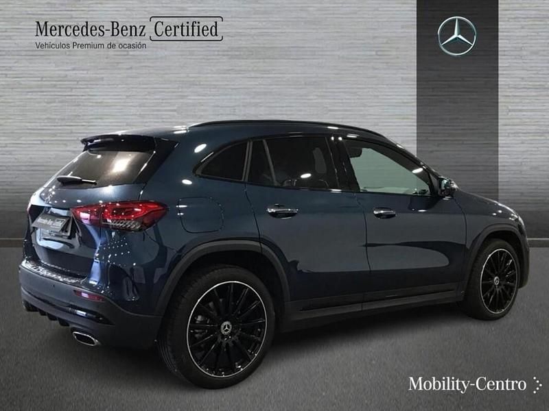 Usado Mercedes GLA250 AMG line 160 CV (117 kW) 2022 Denim blue  metallic paint SUV