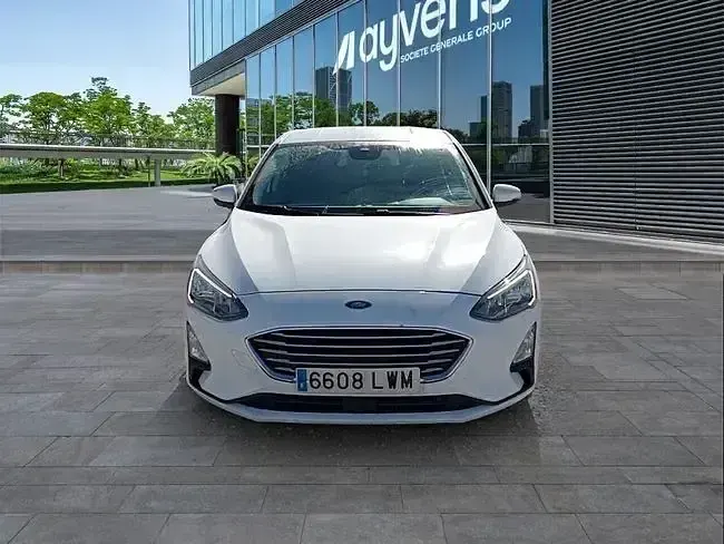 Usado Ford Focus Trend+ 120 CV (88 kW) 2022 Blanco Utilitario