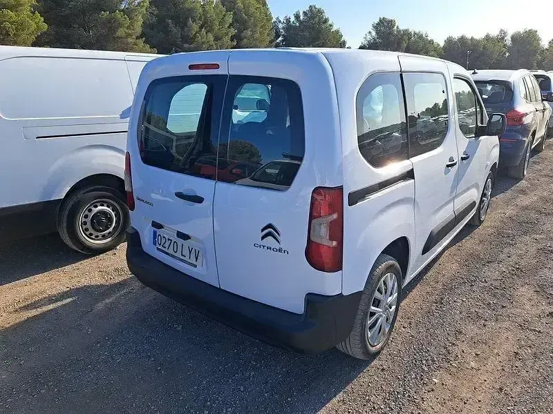 Usado Citroën Berlingo Live 102 CV (75 kW) 2022 Blanco Monovolumen