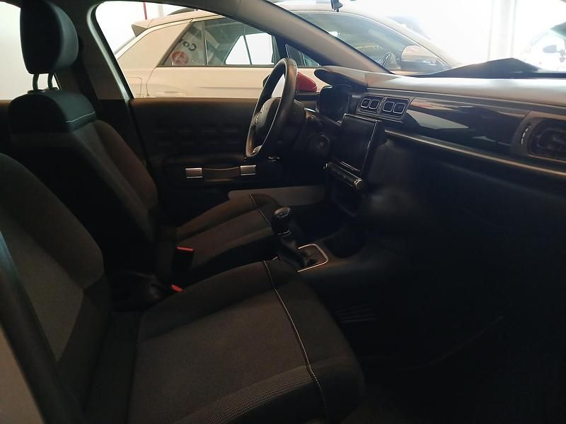 Usado Citroën C3 Feel 83 CV (61 kW) 2022 Beige arena Utilitario