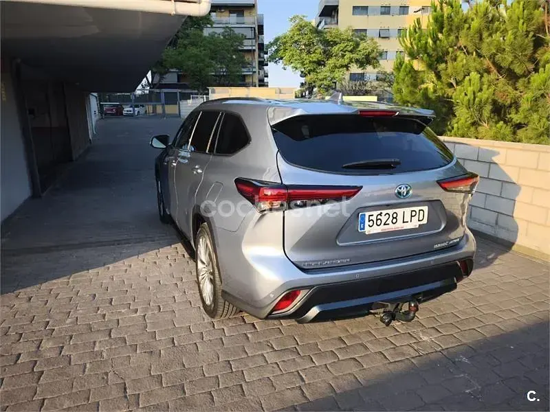Usado Toyota Highlander Advance 246 CV (180 kW) 2021 Azul SUV