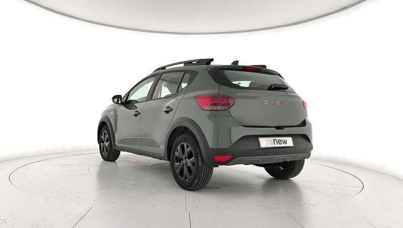 Usado Dacia Sandero Expression 100 CV (73 kW) 2025 Verde Berlina