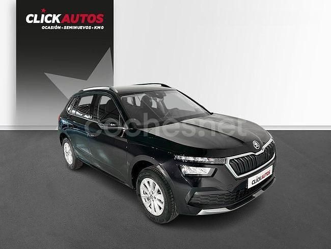 Usado Skoda Kamiq Ambition 110 CV (80 kW) 2023 Negro SUV