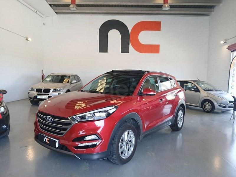 Usado Hyundai Tucson 115 CV (84 kW) 2016 Rojo SUV