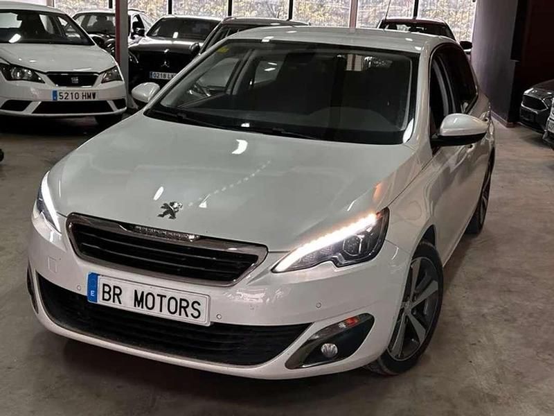 Usado Peugeot 308 Allure 125 CV (91 kW) 2015 Utilitario