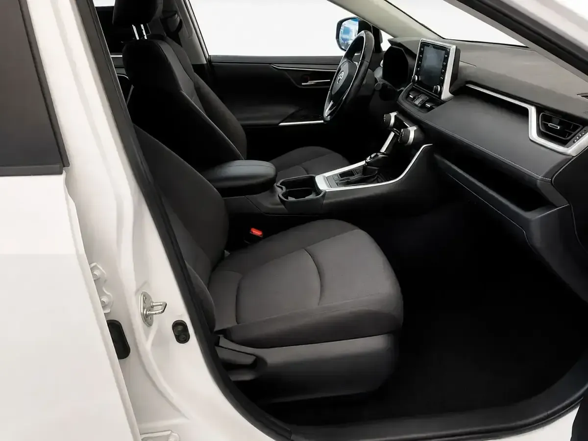 Usado Toyota RAV4 Hybrid Advance 218 CV (160 kW) 2020 Blanco SUV