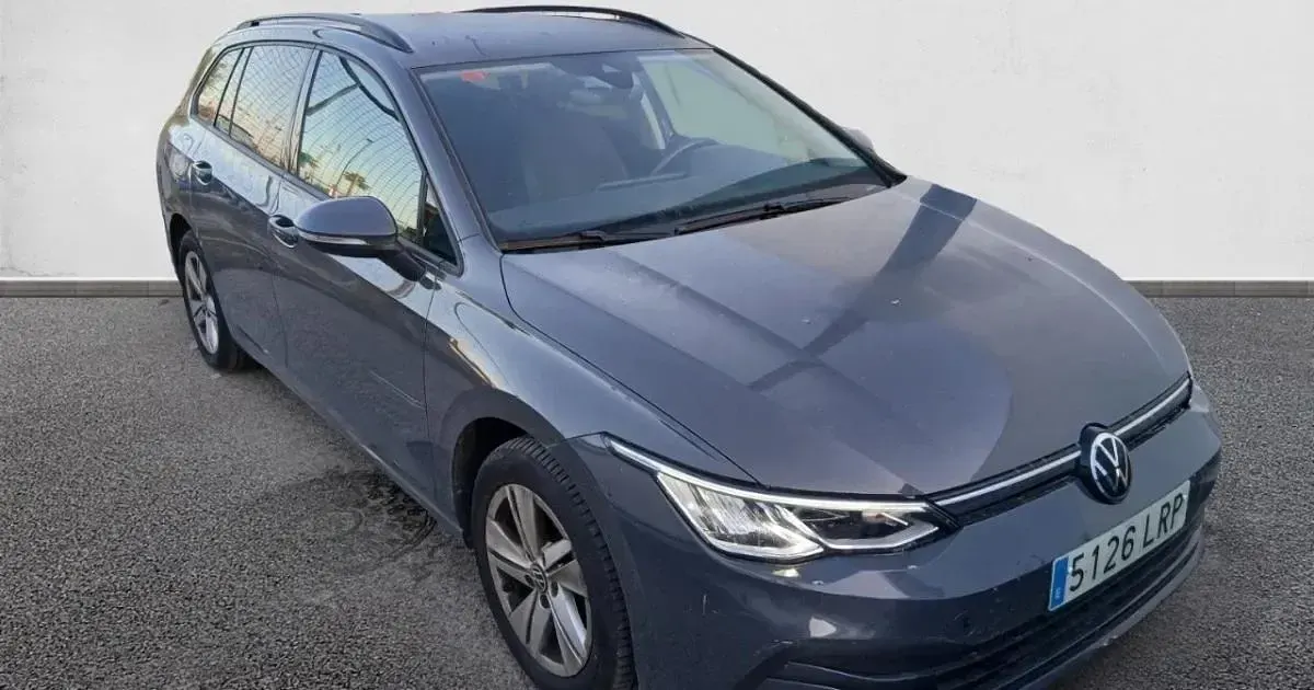 Usado VW Golf VIII Life 115 CV (84 kW) 2021 Familiar