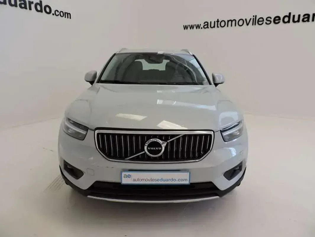 Usado Volvo XC40 Inscription 211 CV (155 kW) 2021 Blanco SUV