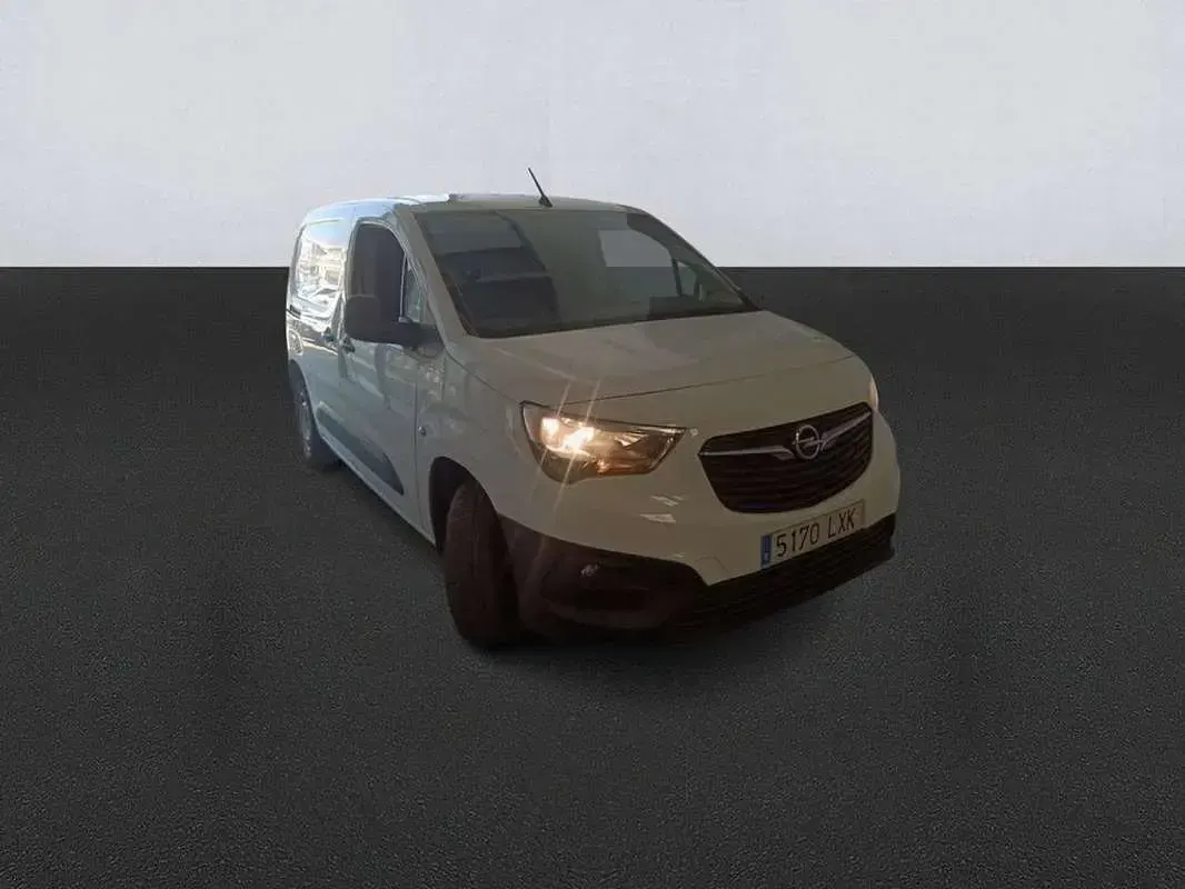 Usado Opel Combo S 102 CV (75 kW) 2022 Blanco Monovolumen