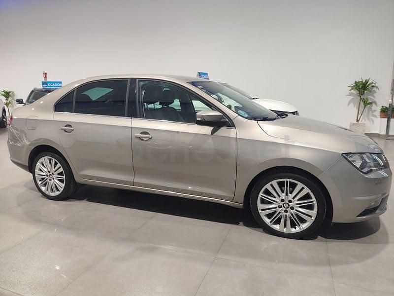 Usado Seat Toledo Style 115 CV (84 kW) 2016 Beige Utilitario