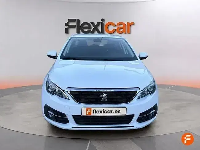 Usado Peugeot 308 SW Access 100 CV (73 kW) 2018 Blanco Familiar