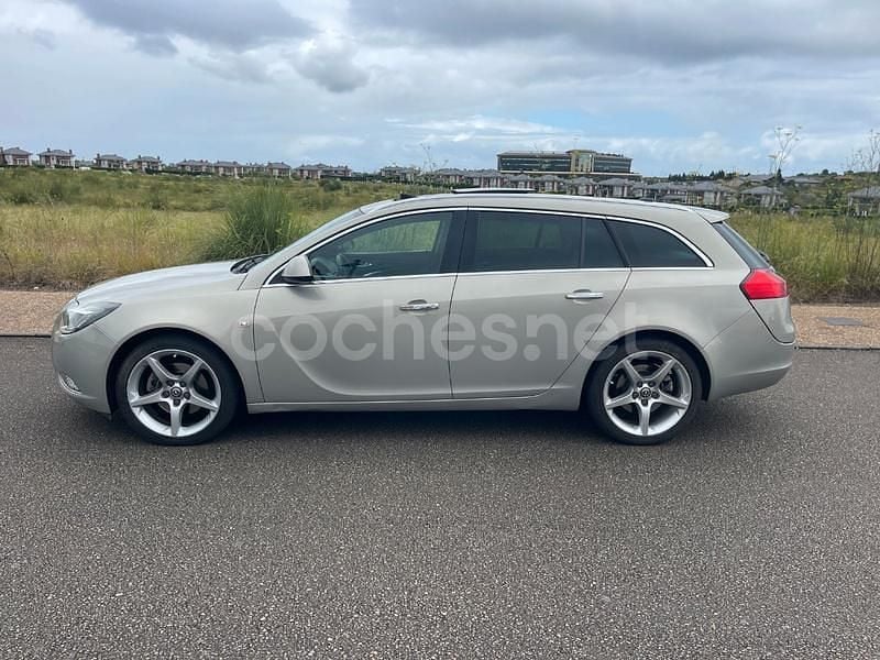 Usado Opel Insignia Excellence 160 CV (117 kW) 2012 Beige Familiar