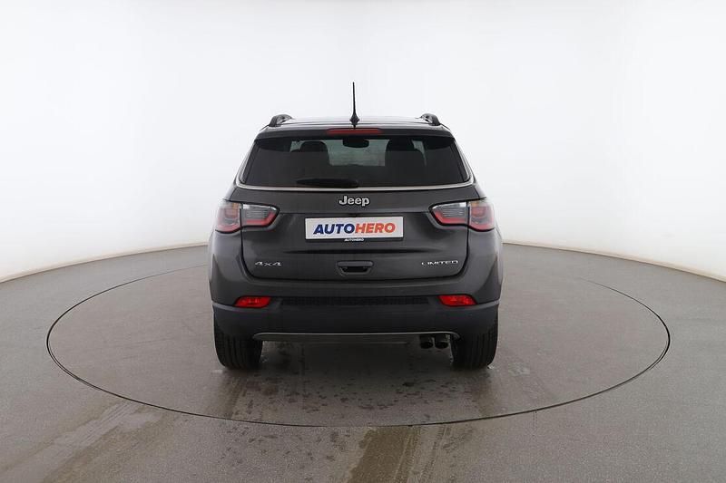 Usado Jeep Compass Limited 170 CV (125 kW) 2019 Gris SUV