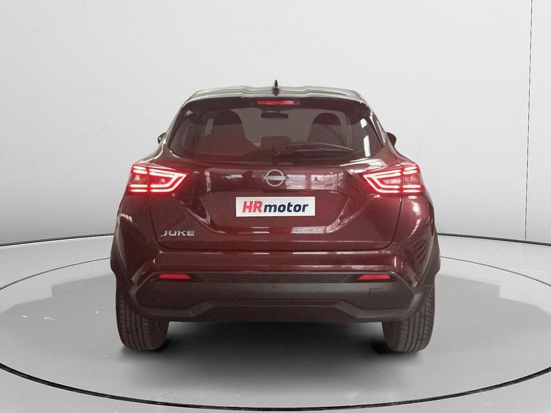 Usado Nissan Juke Acenta 114 CV (83 kW) 2023 Granate SUV