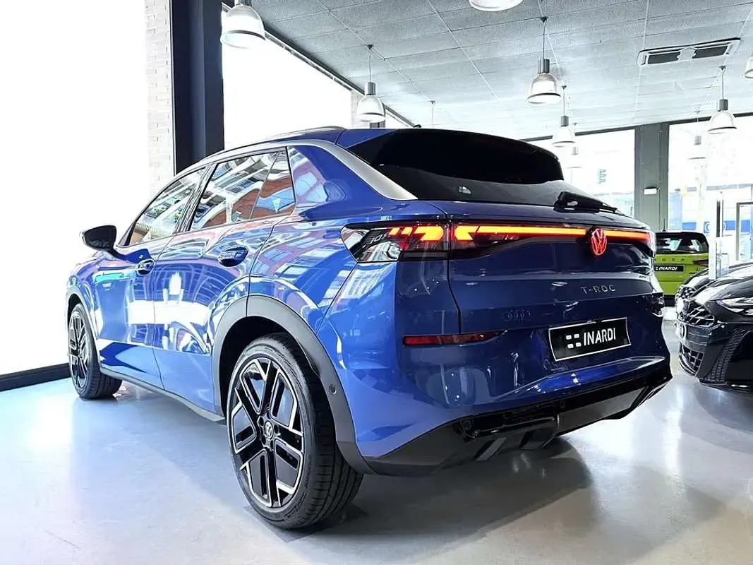 Nuevo VW T-Roc R-line 150 CV (110 kW) 2026 Azul SUV