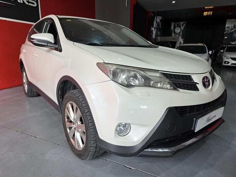 Usado Toyota RAV4 Business Edition 150 CV (110 kW) 2014 Blanco SUV