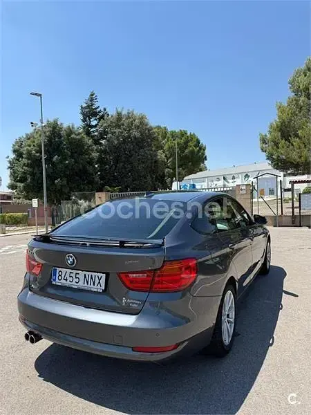 Usado BMW 320 Gran Turismo Comfort Edition 184 CV (135 kW) 2016 Gris / plata Berlina