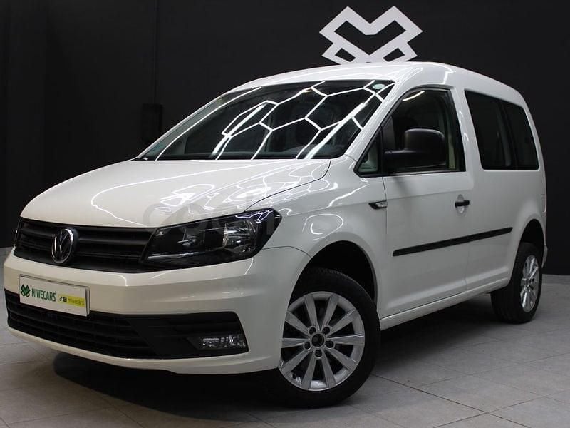 Usado VW Caddy Beach 150 CV (110 kW) 2019 Blanco Monovolumen
