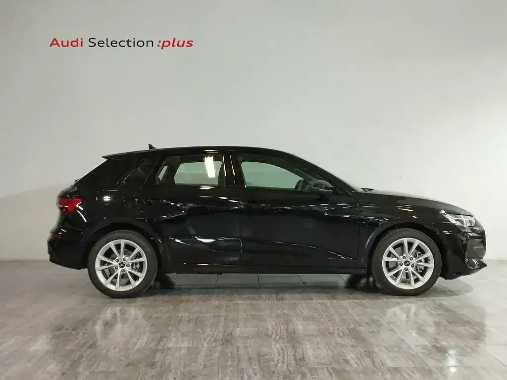 Usado Audi A3 e-tron Advanced Plus 204 CV (150 kW) 2025 Negro Utilitario