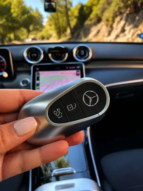 Usado Mercedes C220 200 CV (147 kW) 2024 Blanco Berlina