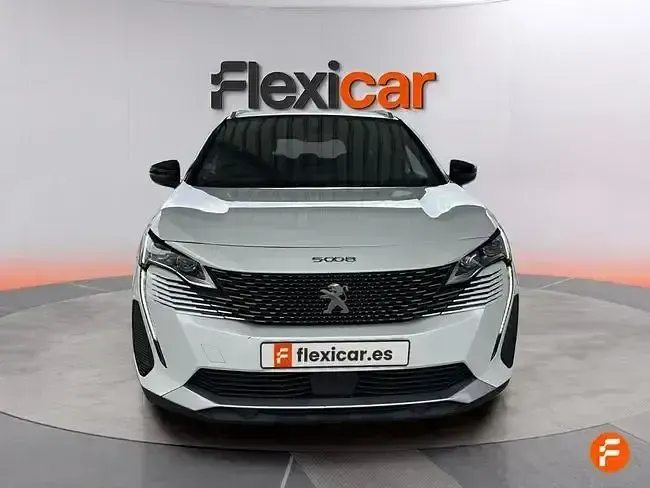 Usado Peugeot 5008 GT 130 CV (95 kW) 2022 Blanco SUV