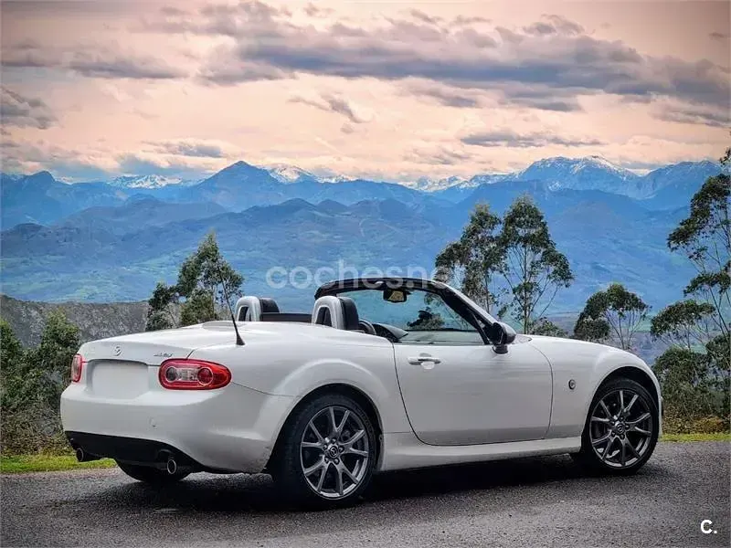 Usado Mazda MX5 160 CV (117 kW) 2014 Blanco Descapotable