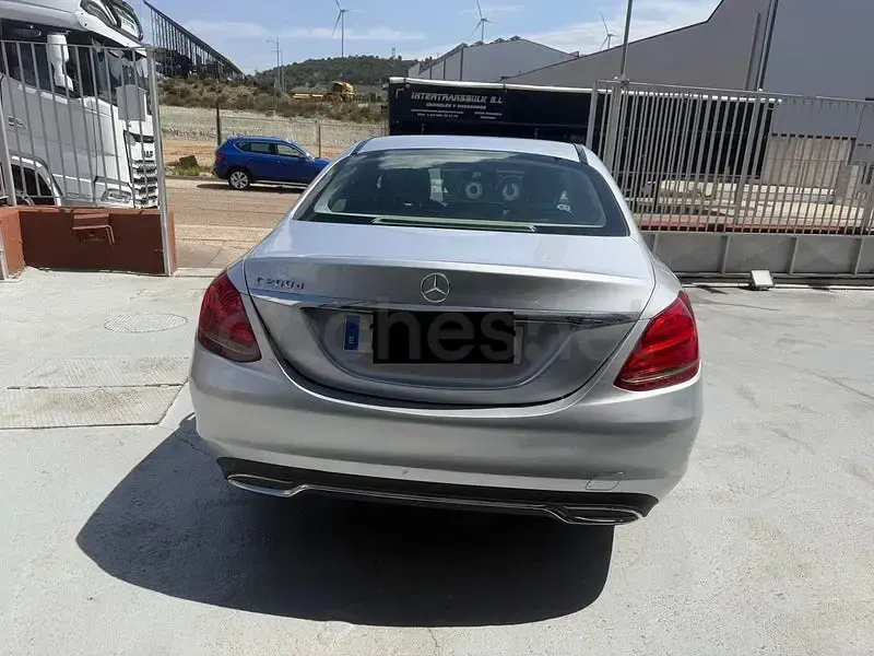 Usado Mercedes C200 136 CV (100 kW) 2017 Gris / plata Berlina