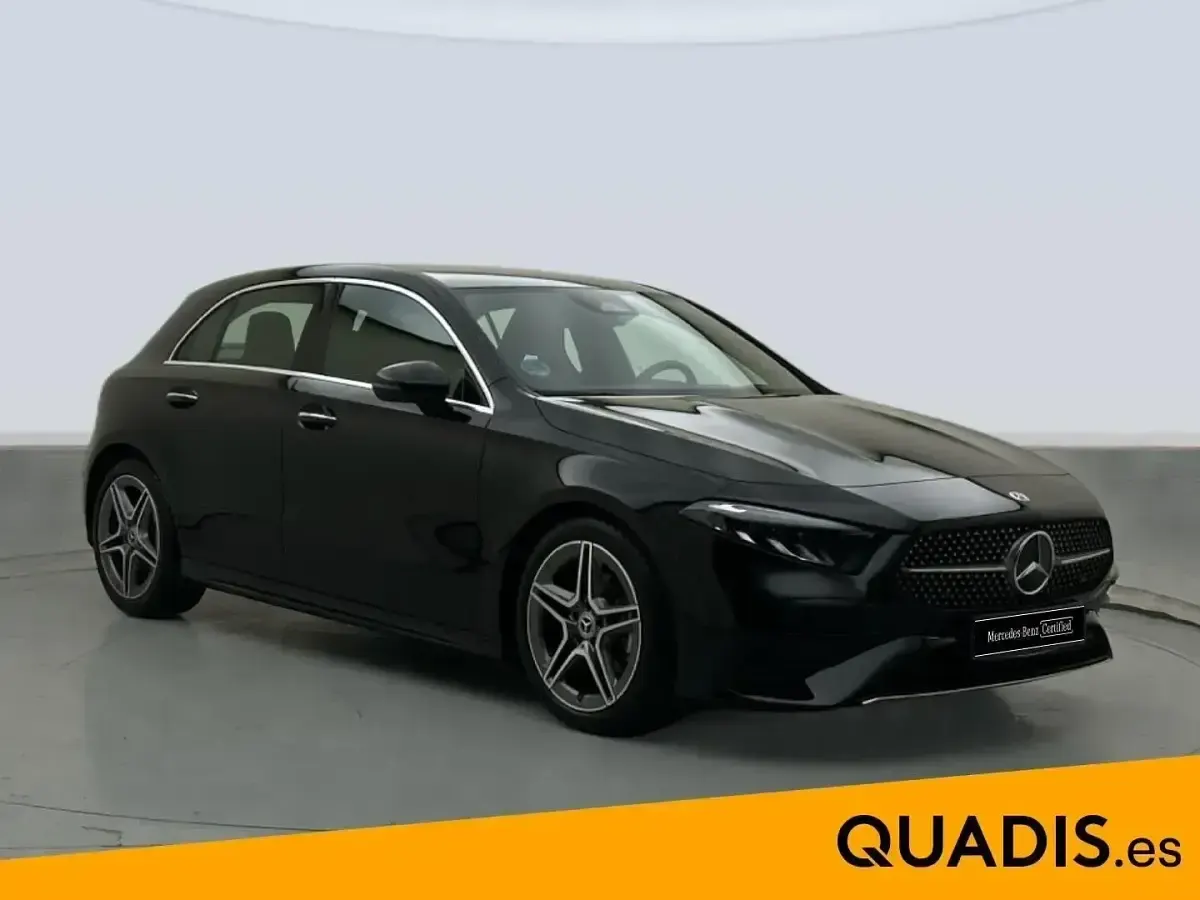Usado Mercedes A180 AMG line 136 CV (100 kW) 2025 Negro