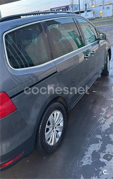 Usado VW Sharan Advance 140 CV (102 kW) 2012 Gris / plata Monovolumen