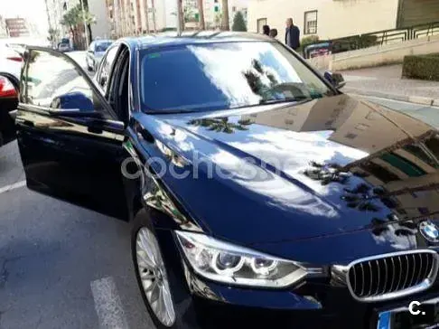 Usado BMW 318 Luxury Line 143 CV (105 kW) 2013 Negro Berlina