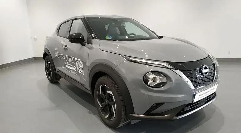 Usado Nissan Juke N-Connecta 143 CV (105 kW) 2025 Katana grey metalizado SUV