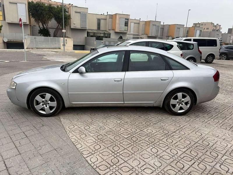 Usado Audi A6 163 CV (119 kW) 2003 Gris Berlina