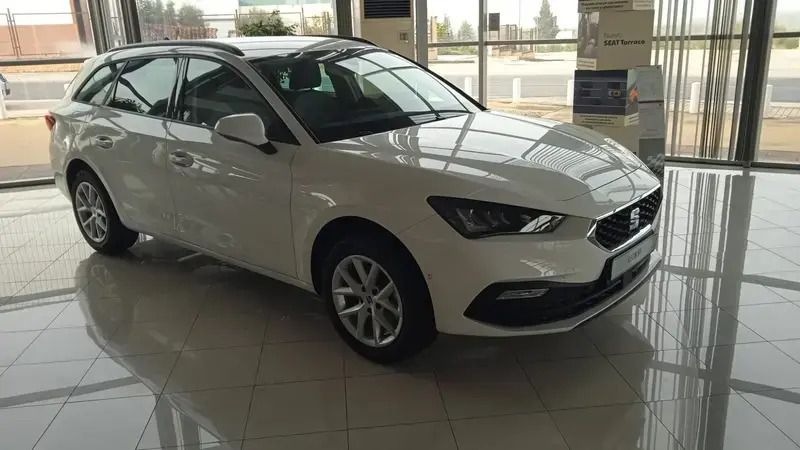 Usado Seat Leon ST Style 110 CV (80 kW) 2024 Familiar