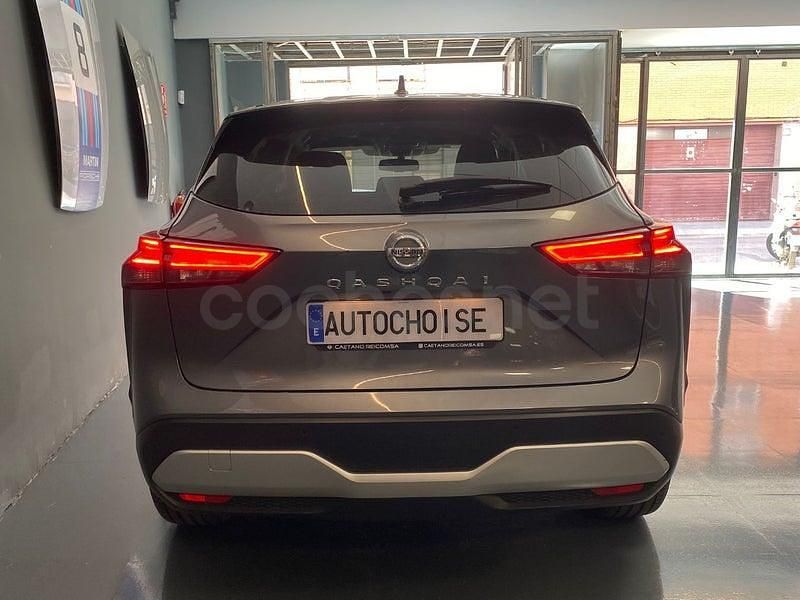 Usado Nissan Qashqai N-Connecta 140 CV (102 kW) 2021 Gris / plata SUV