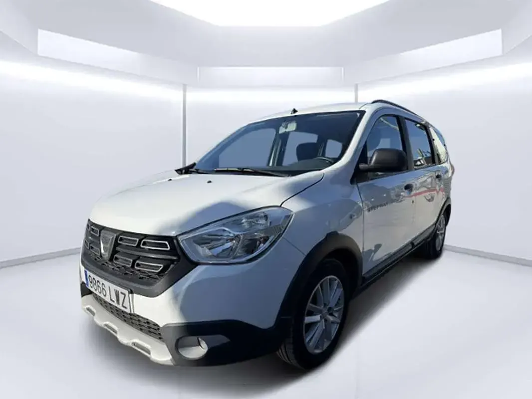 Usado Dacia Lodgy Comfort 116 CV (85 kW) 2022 Blanco Monovolumen