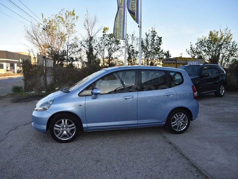 Usado Honda Jazz ES 83 CV (61 kW) 2004 Azul Utilitario