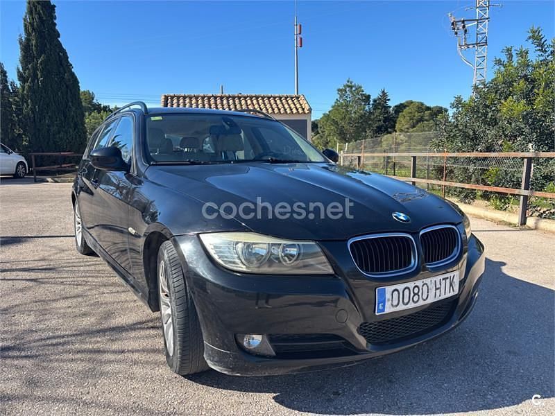 Negro Usado 2009 BMW 318 Familiar | 4400 € (Buen precio) - Imagen 1/4