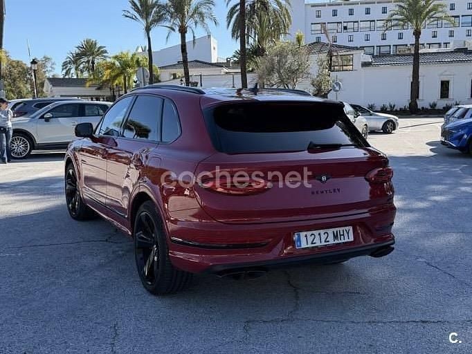Usado Bentley Bentayga 449 CV (330 kW) 2023 Rojo SUV