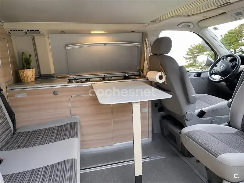 Usado VW California Comfortline 140 CV (102 kW) 2010 Negro Van