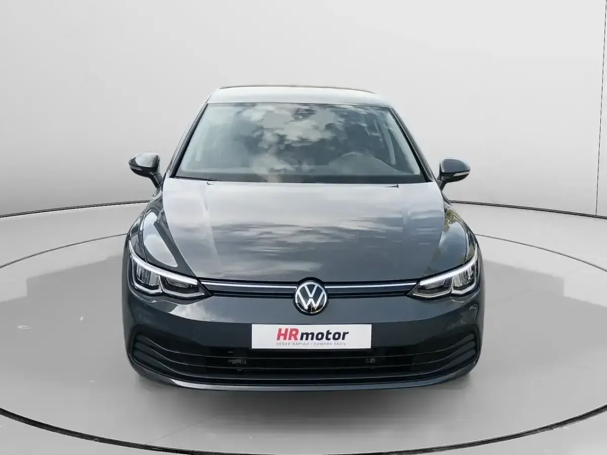 Usado VW Golf VIII Life 110 CV (80 kW) 2024 Gris Berlina