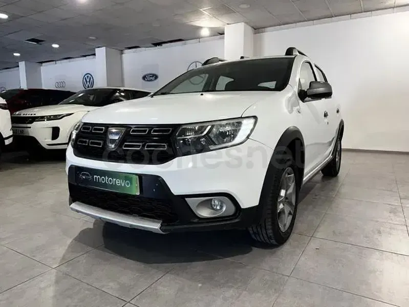 Usado Dacia Sandero Stepway 90 CV (66 kW) 2018 Blanco Berlina